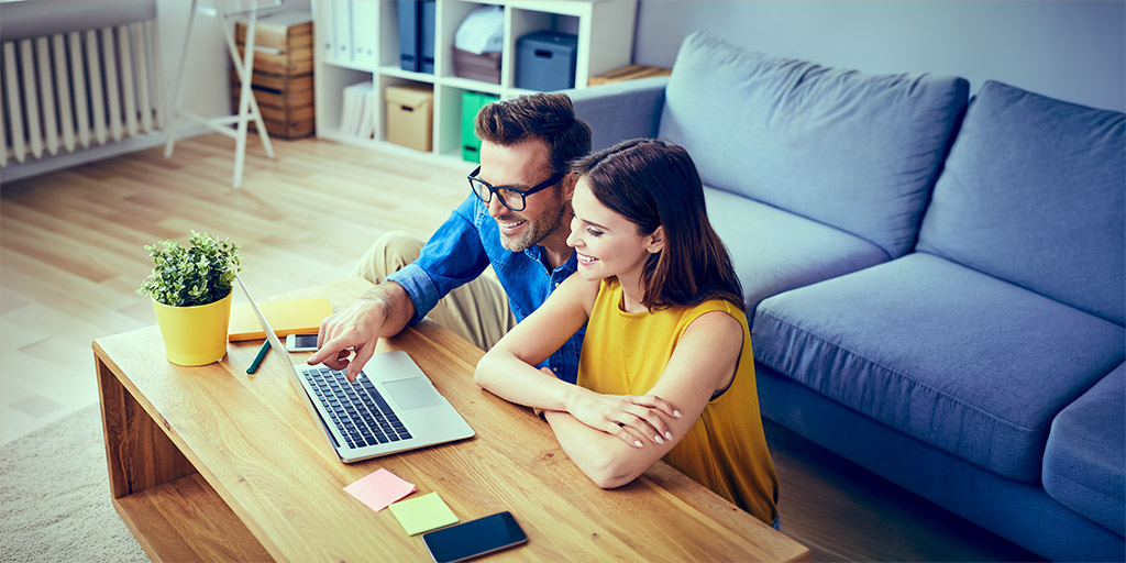 Persone in videoconferenza con un consulente – supporto neutrale per scegliere il provider sulla rete Chiasso4net